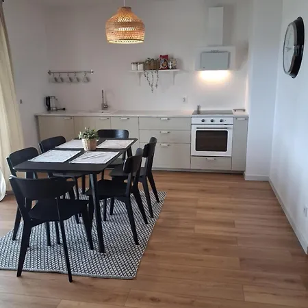 Całoroczny Marta Jeka